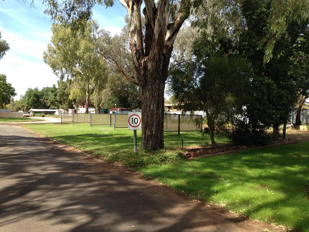 Newell Hwy Caravan Park Parkes Luaran gambar