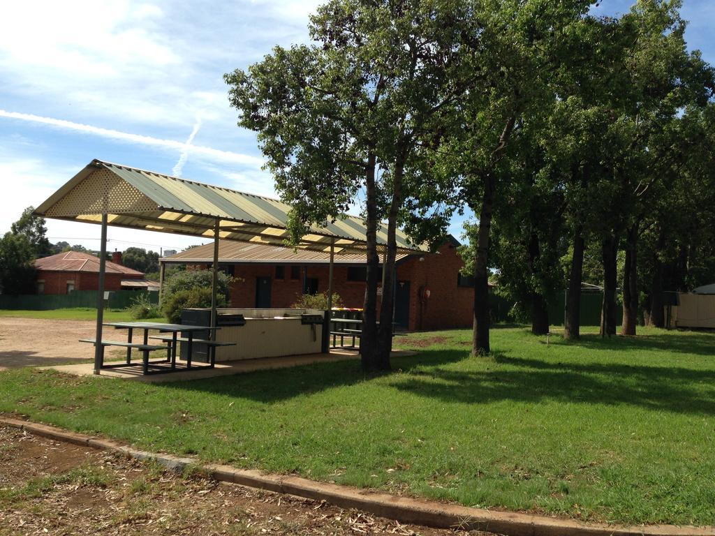 Newell Hwy Caravan Park Parkes Luaran gambar
