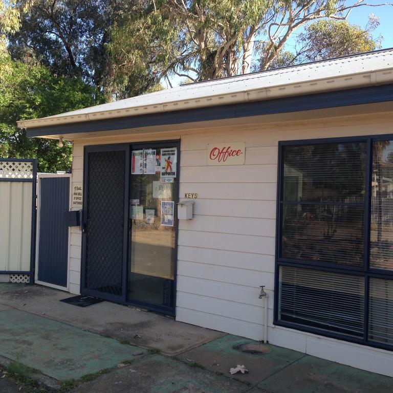 Newell Hwy Caravan Park Parkes Luaran gambar