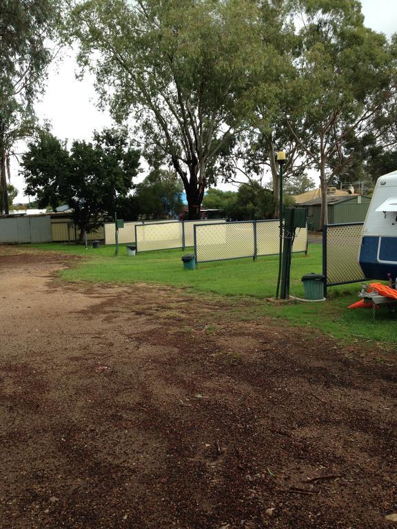 Newell Hwy Caravan Park Parkes Luaran gambar