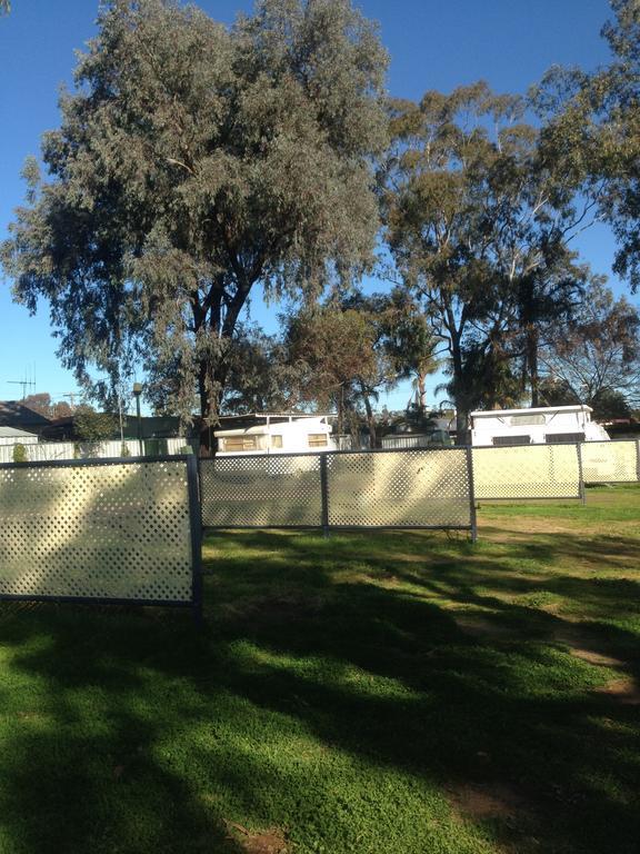 Newell Hwy Caravan Park Parkes Luaran gambar