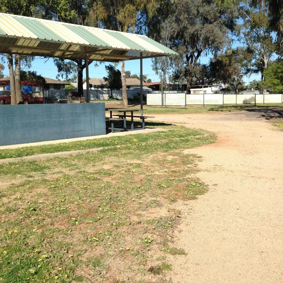 Newell Hwy Caravan Park Parkes Luaran gambar