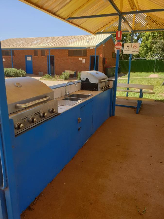 Newell Hwy Caravan Park Parkes Luaran gambar